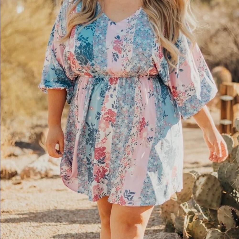 Savana Jane Blue Pink Floral Dress - Medium